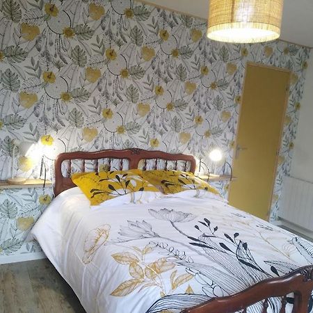 Appartement Cozy Dans Maison Privee Tauves Dış mekan fotoğraf